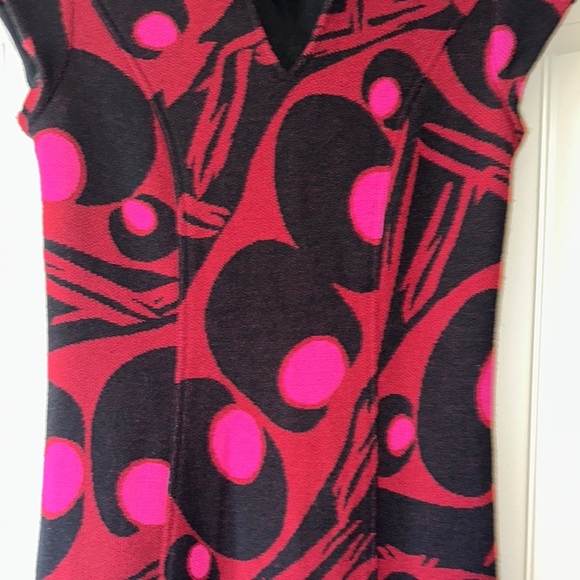 Diane Von Furstenberg Black and Pink Casual Dress - Picture 4 of 12